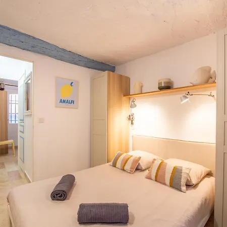 Vieux Village - La Ponche Apartment